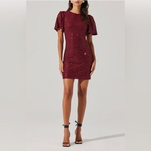 ASTR the Label, Sequin Flutter Sleeve Minidress Elegant Burgundy Sequin Dress